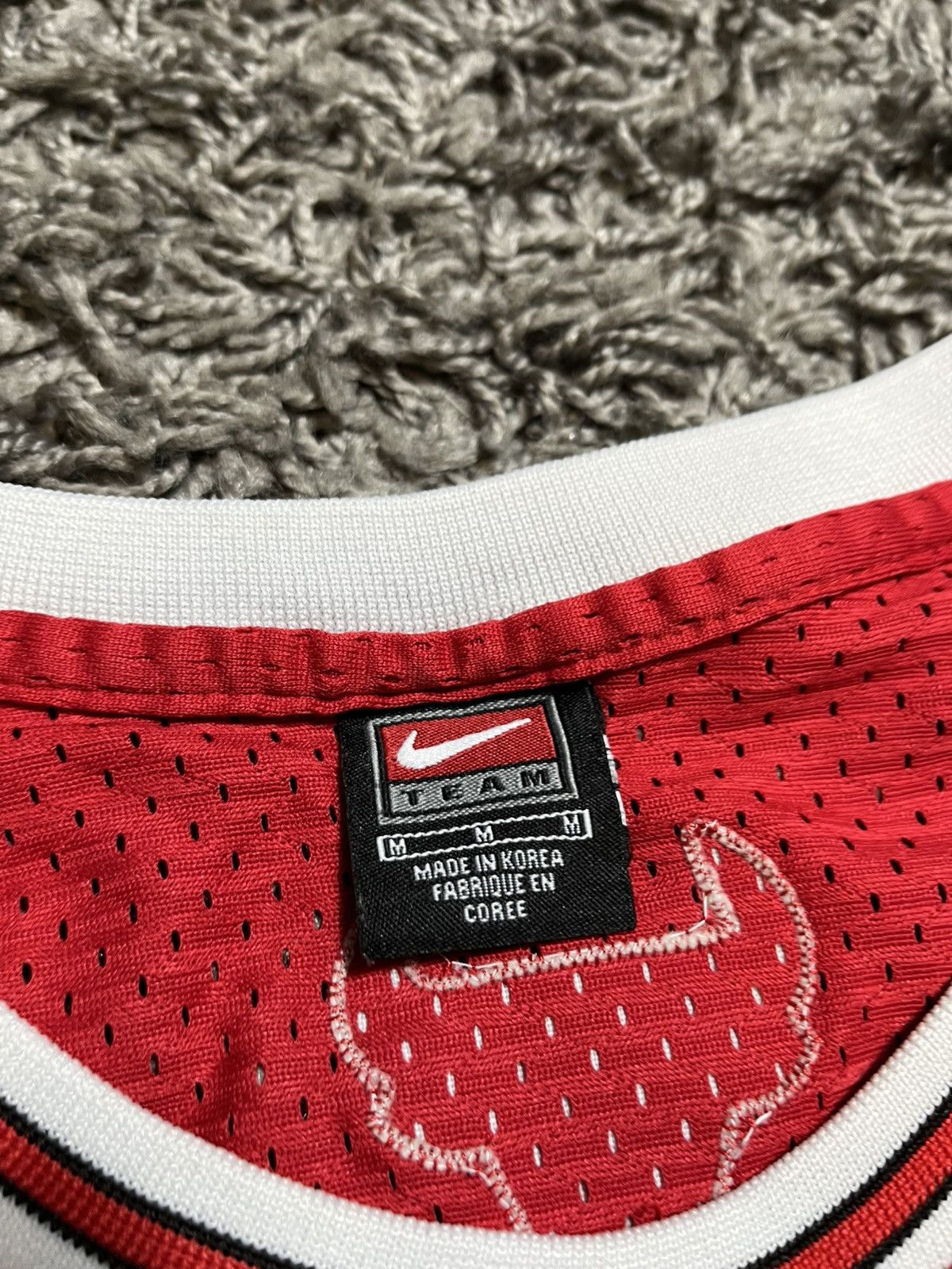 NBA × Vintage MICHAEL JORDAN #23 CHICAGO BULLS NBA SOCCER JERSEY SHIRT Size US M / EU 48-50 / 2 - 4 Thumbnail