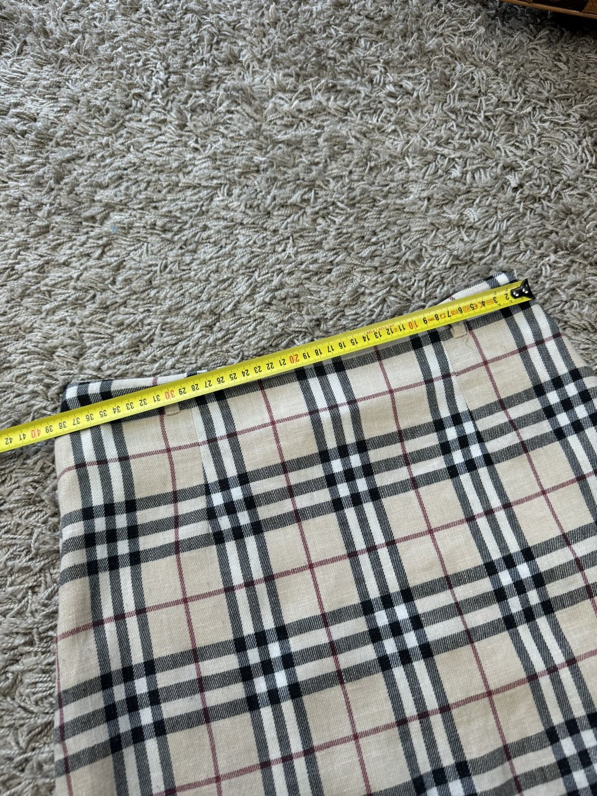 Burberry × Vintage Vintage wool skirt Burberry Nova Check 90s original Size 30" / US 8 / IT 44 - 4 Thumbnail