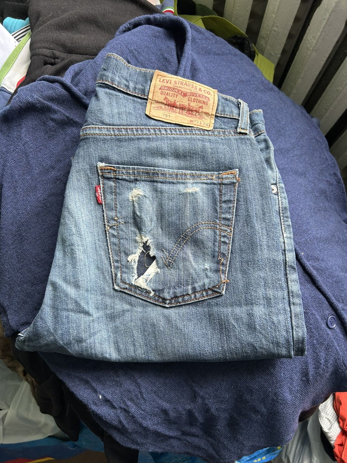 Levi's Vintage Levis 751 Denim Jeans Wash Faded Men’s Size W33 L32 Size US 33 - 14 Thumbnail
