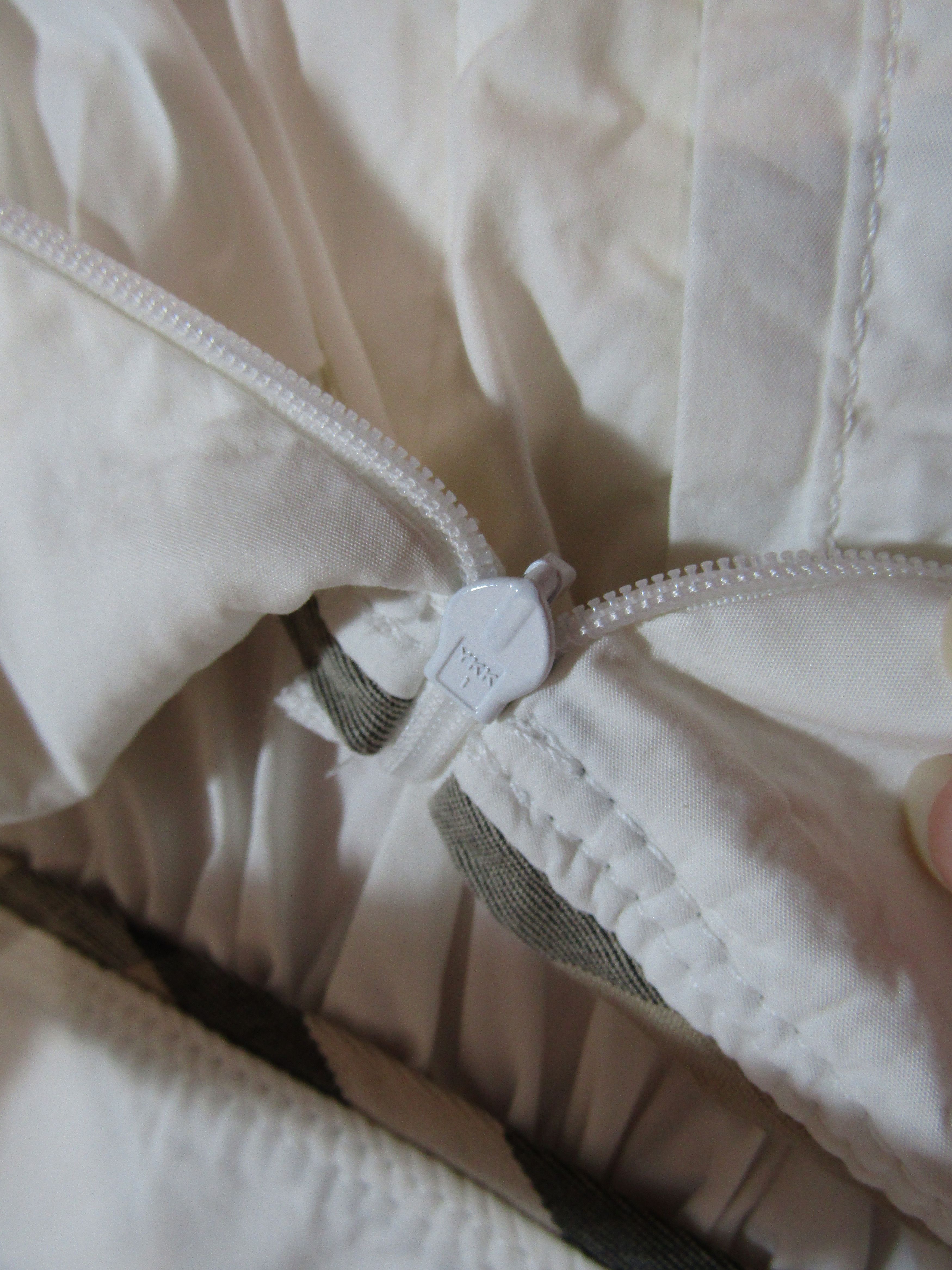 Burberry Burberry London Women’s Hip Skirt Made in Italy Size 27" / US 4 / IT 40 - 8 Thumbnail