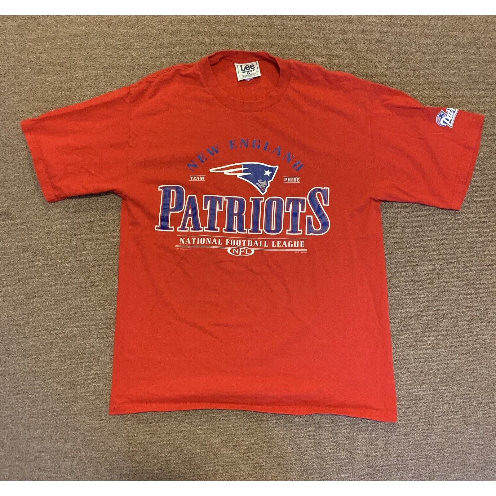 Lee 1999 Lee New England Patriots Red NFL T-Shirt Men’s Large Size US L / EU 52-54 / 3 - 1 Thumbnail