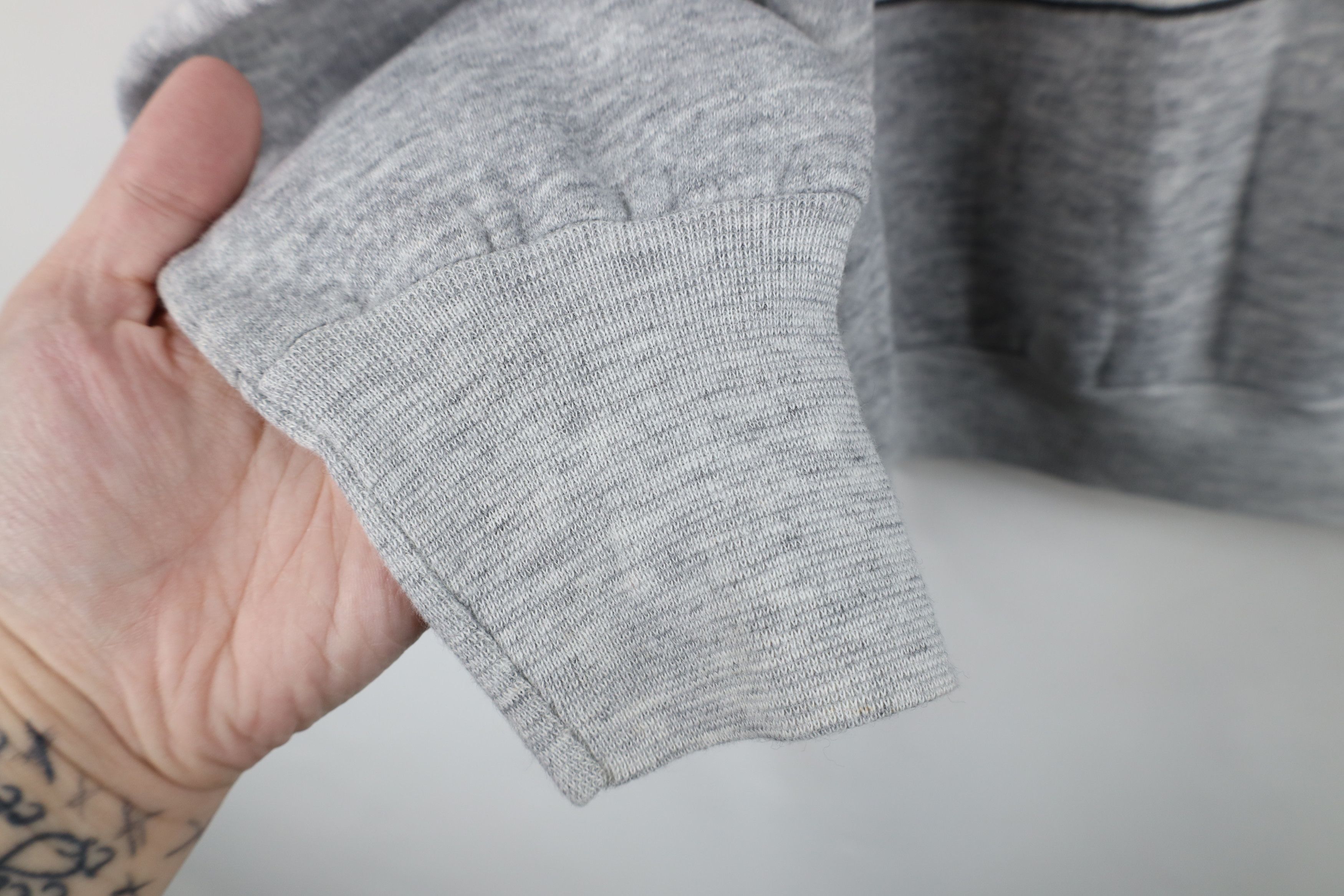 Vintage Vintage 80s Streetwear Be Bow Hunting Sweatshirt Gray USA Size US M / EU 48-50 / 2 - 6 Thumbnail