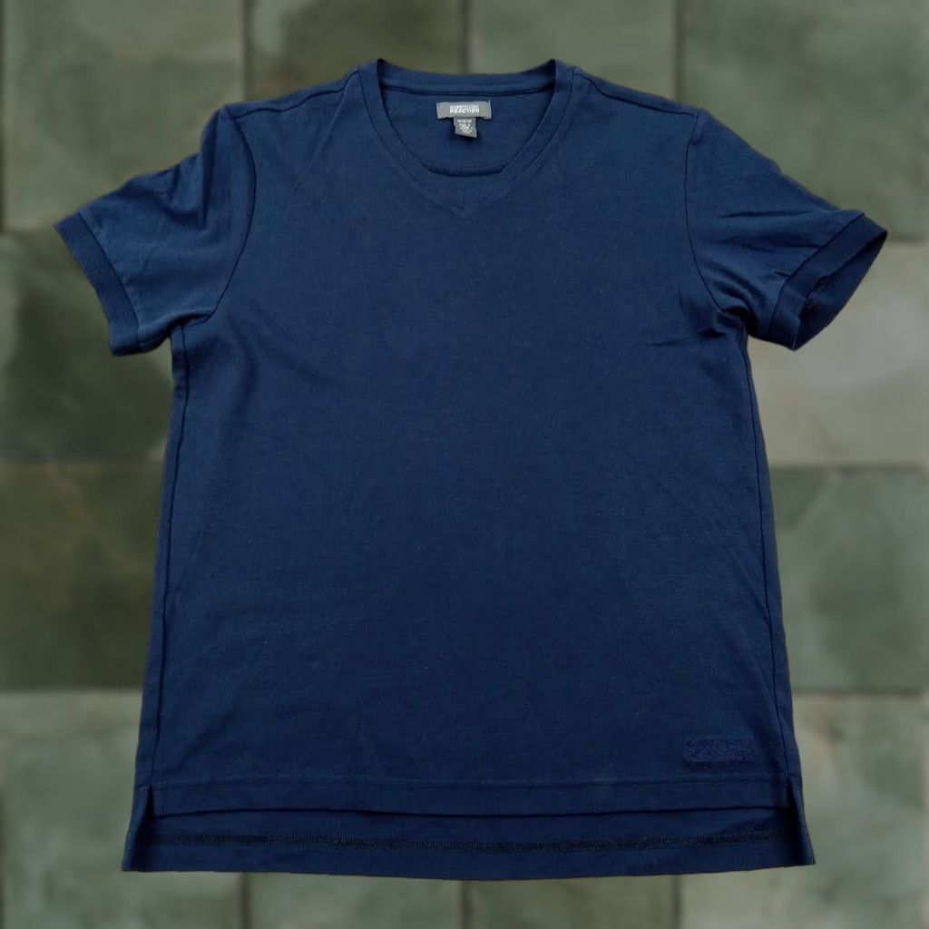 Kenneth Cole Kenneth Cole Reaction T-shirt Mens Medium Blue V-Neck Short Sleeve Casual Size US M / EU 48-50 / 2 - 1 Thumbnail