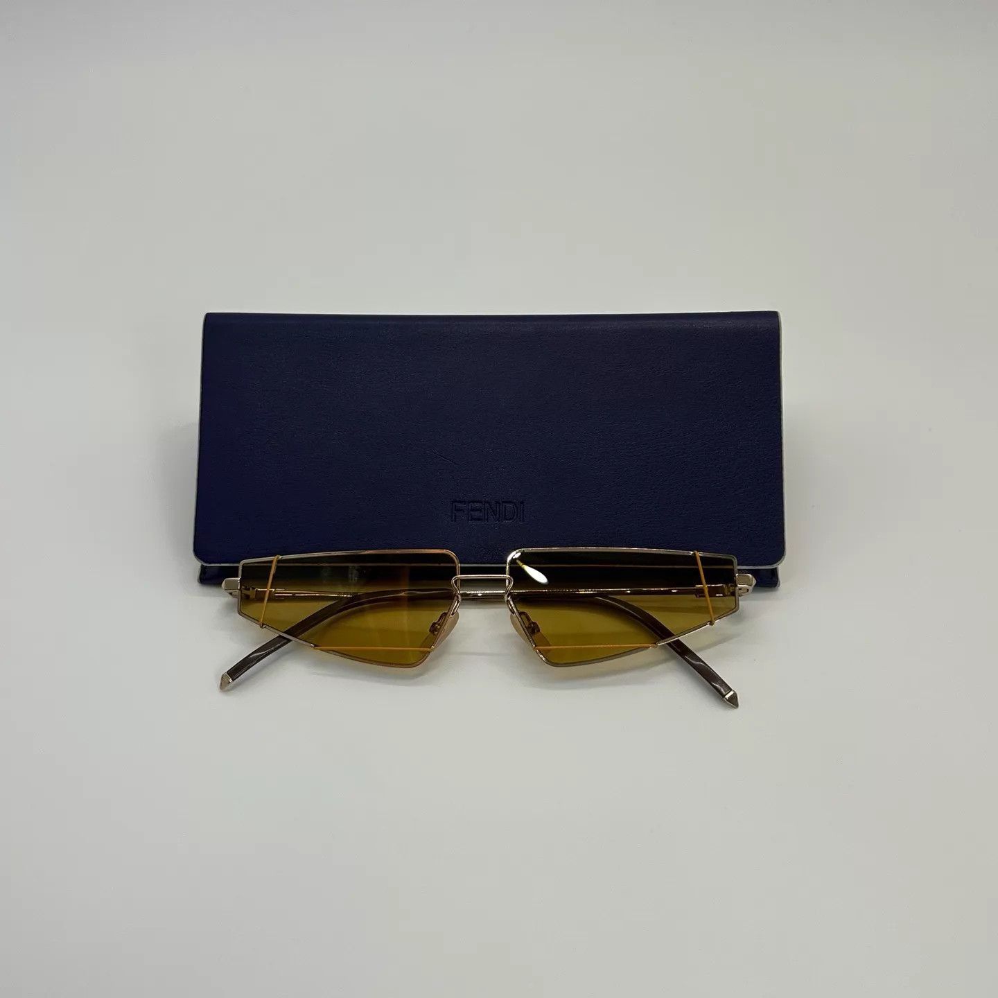 Fendi Fendi HB6621 Photogenic Sunglasses - Like New Size ONE SIZE - 5 Thumbnail
