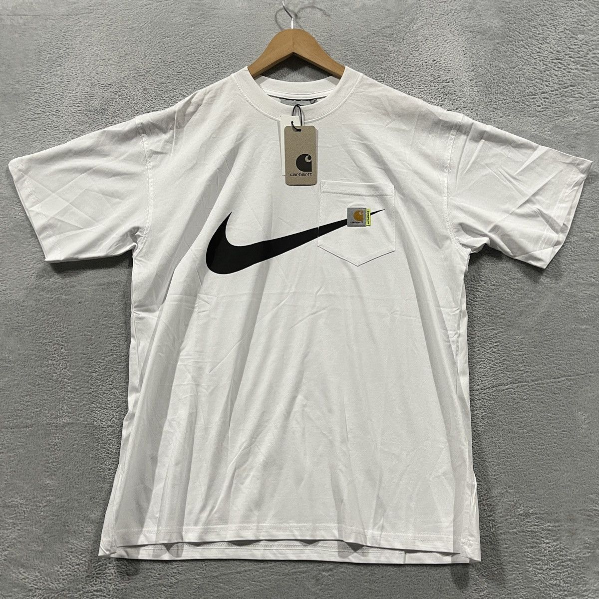 Carhartt Wip x Nike Tee Men’s Large Short Sleeve Y2K