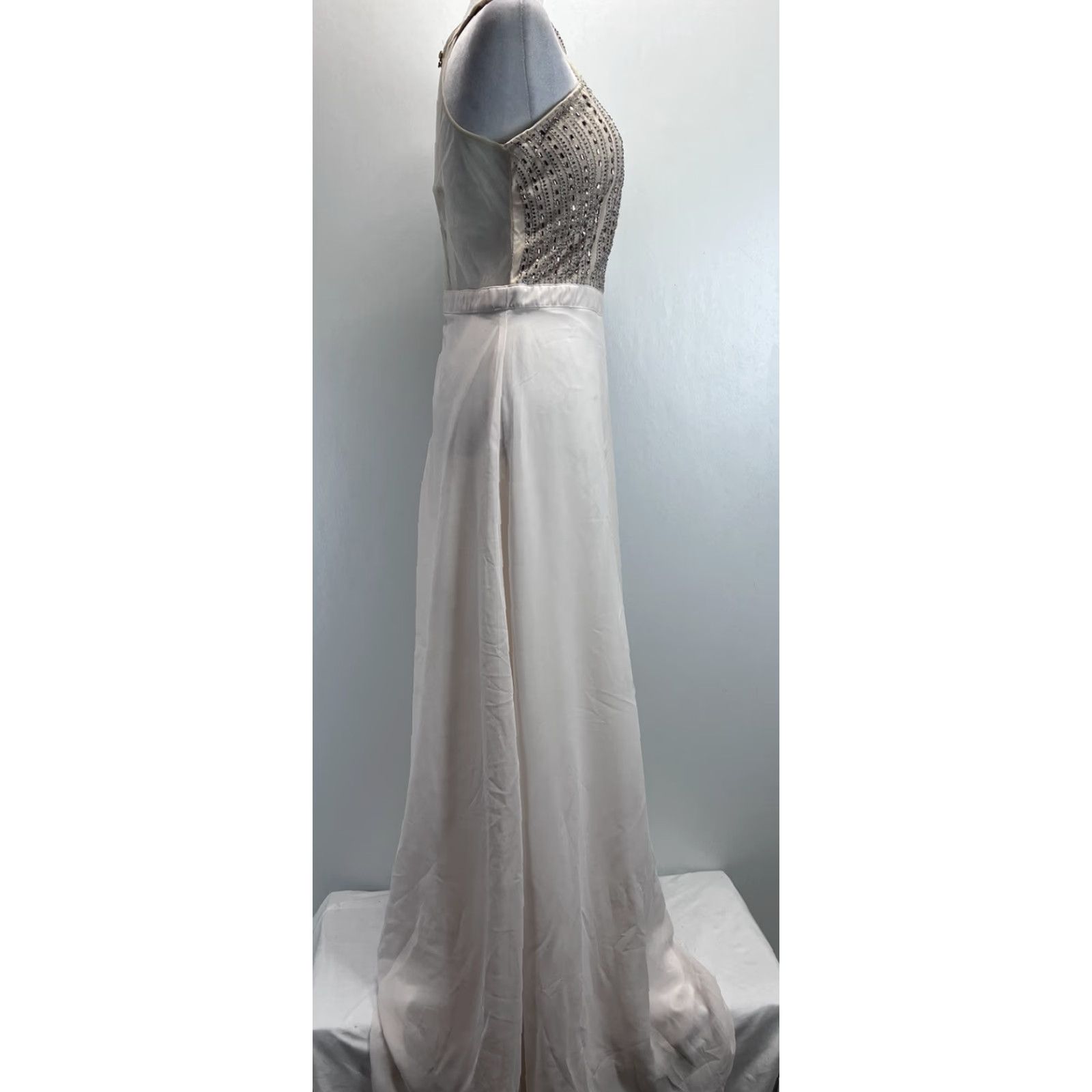Vintage VINTAGE Soieblu Evening Dress Dress Gown Sleeveless Ivory L Beaded Side Slit Women’s, Long, Formal, Party/Cocktail, Size L Size L / US 10 / IT 46 - 4 Thumbnail