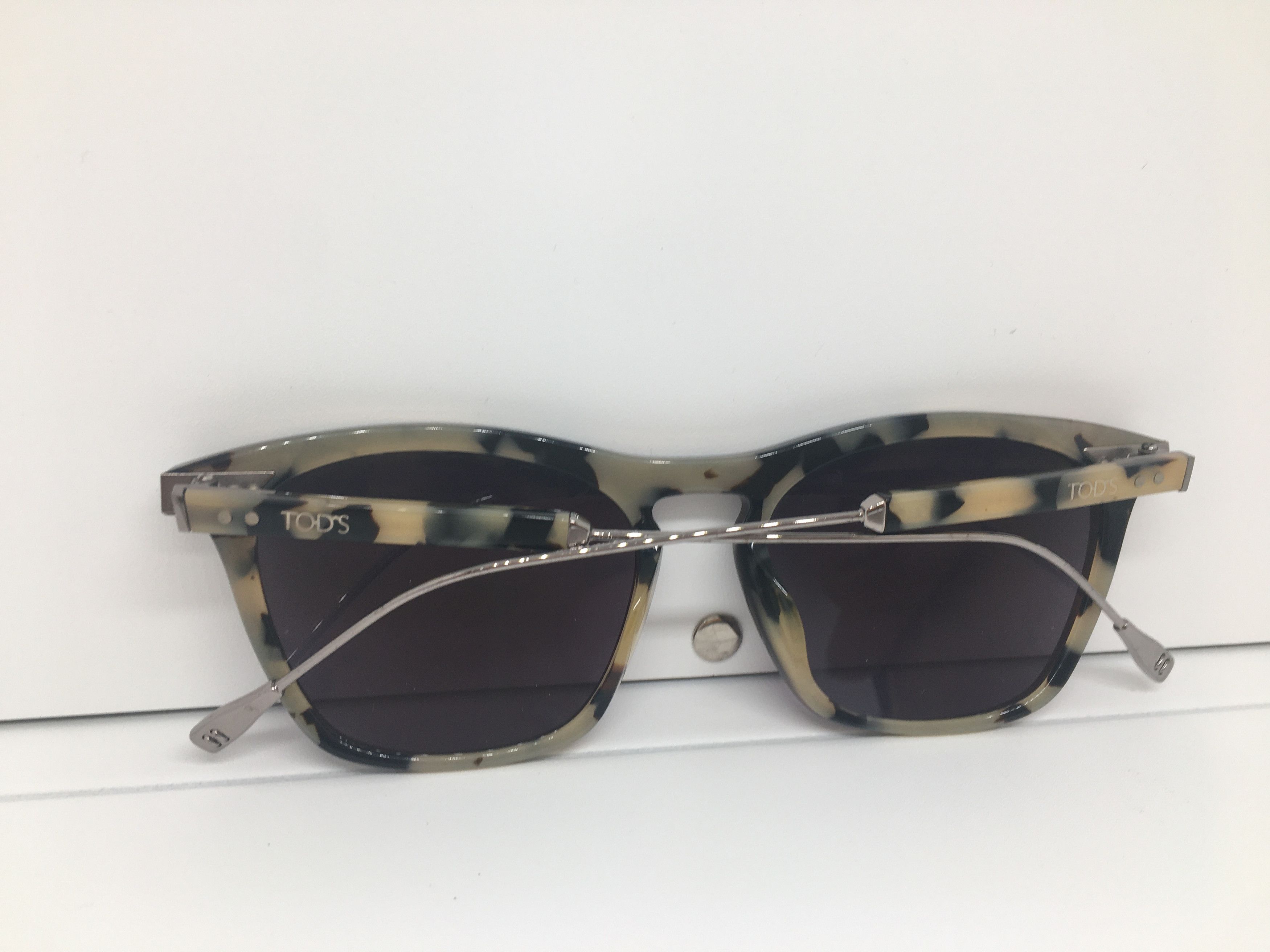 Other TOD's Tortoise Keyhole Bridge Sunglasses Frame Size ONE SIZE - 9 Thumbnail