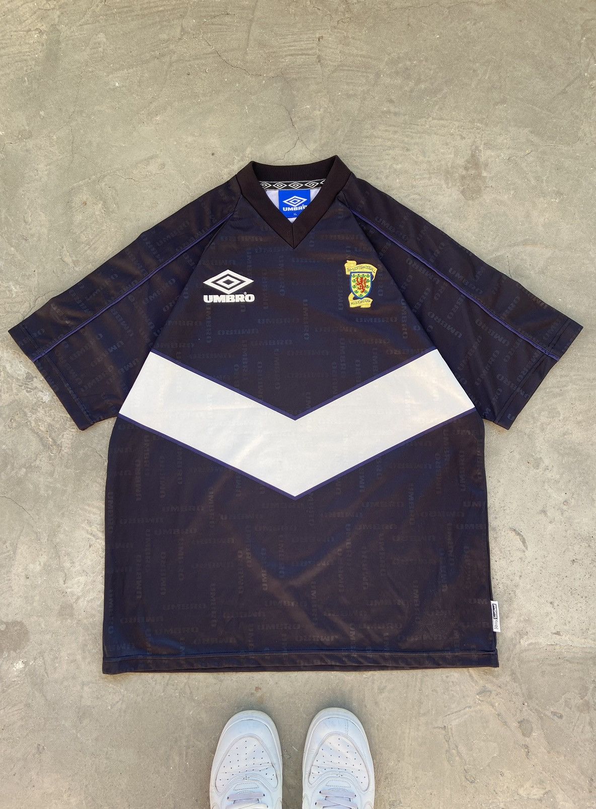 Umbro × Vintage Umbro Monogram 1990-92 Jersey Vintage Size US XL / EU 56 / 4 - 1 Thumbnail