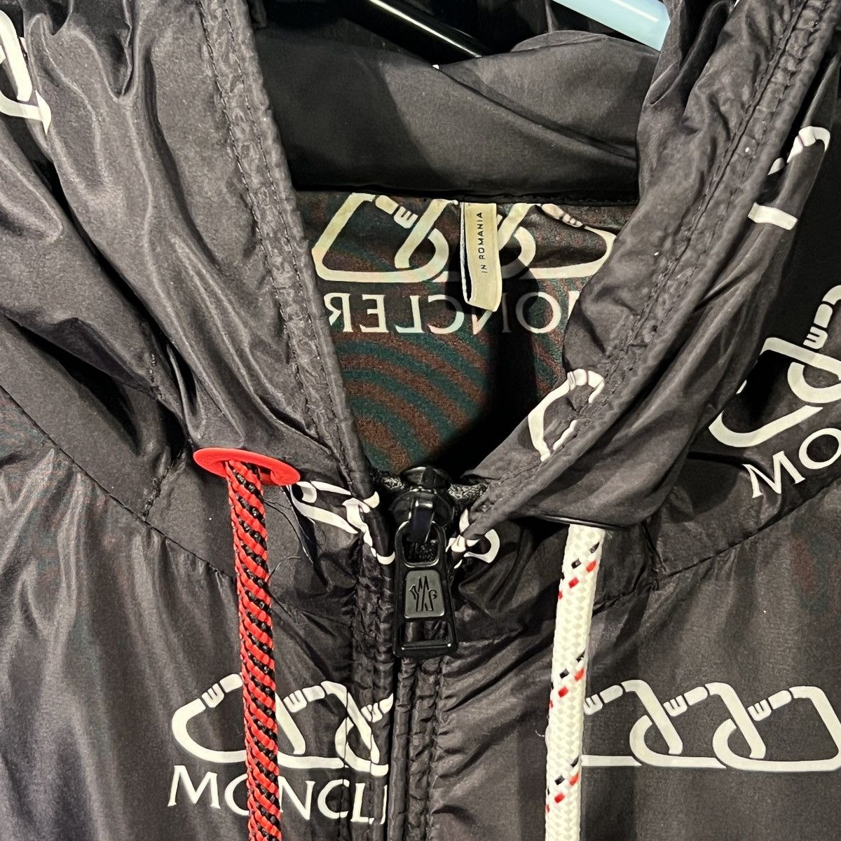Moncler Moncler Mikael Windbreaker Monogram Jacket Black White Size US XL / EU 56 / 4 - 3 Thumbnail