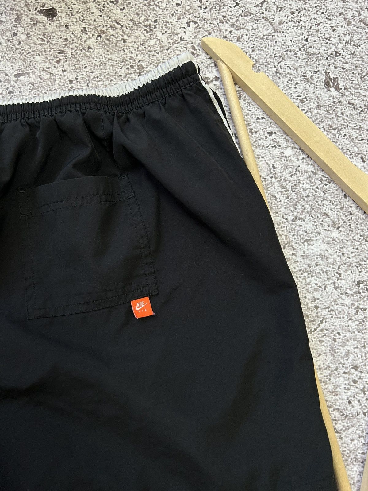 Nike × Vintage Vintage 90s Nike Retro Shorts Y2K Hype Size XL Size US 35 - 4 Thumbnail