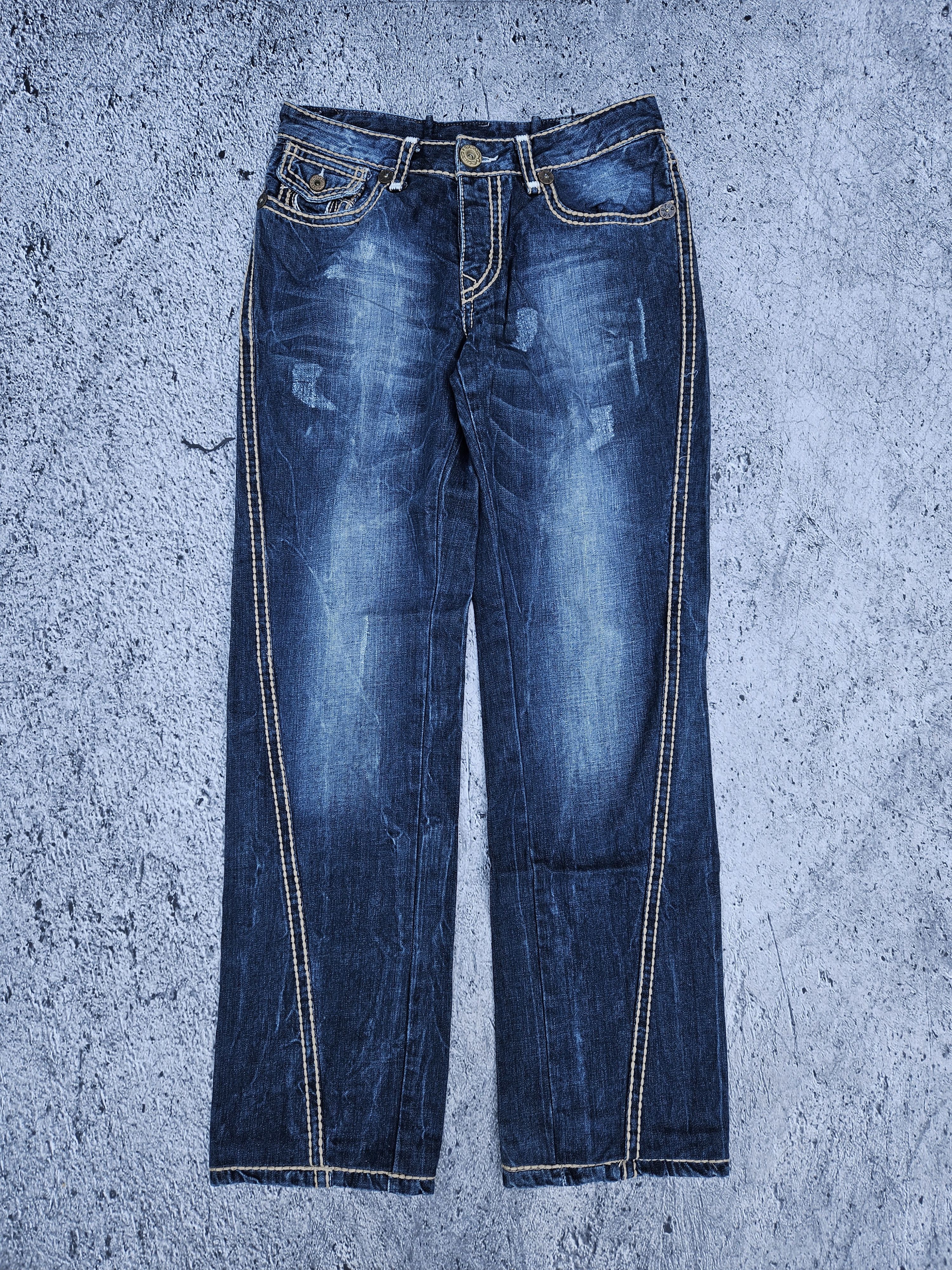 True Religion True religion back flap contrast stitch washed denim Size US 34 / EU 50 - 2 Thumbnail