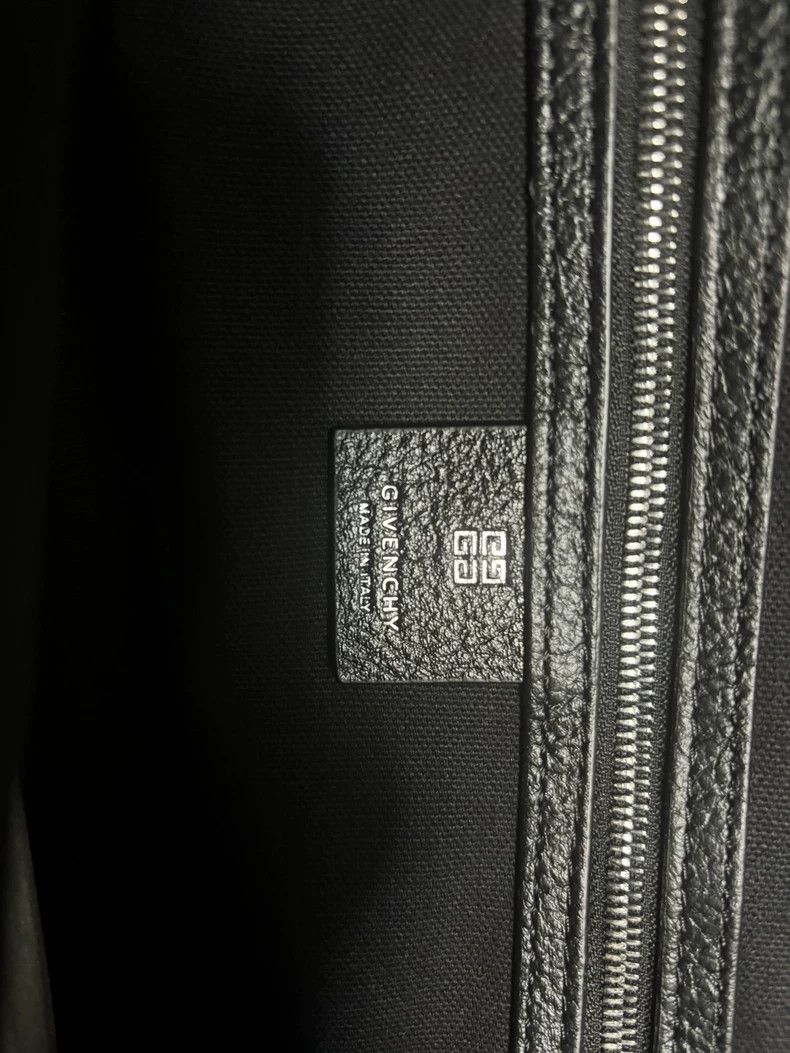 Givenchy Givenchy Black leather handbag Size ONE SIZE - 6 Thumbnail