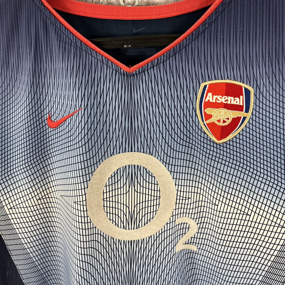 Nike × Vintage Nike O2 Arsenal 2002/2003 Away Jersey Size 13-15 Y Male XS Size US XS / EU 42 / 0 - 3 Thumbnail