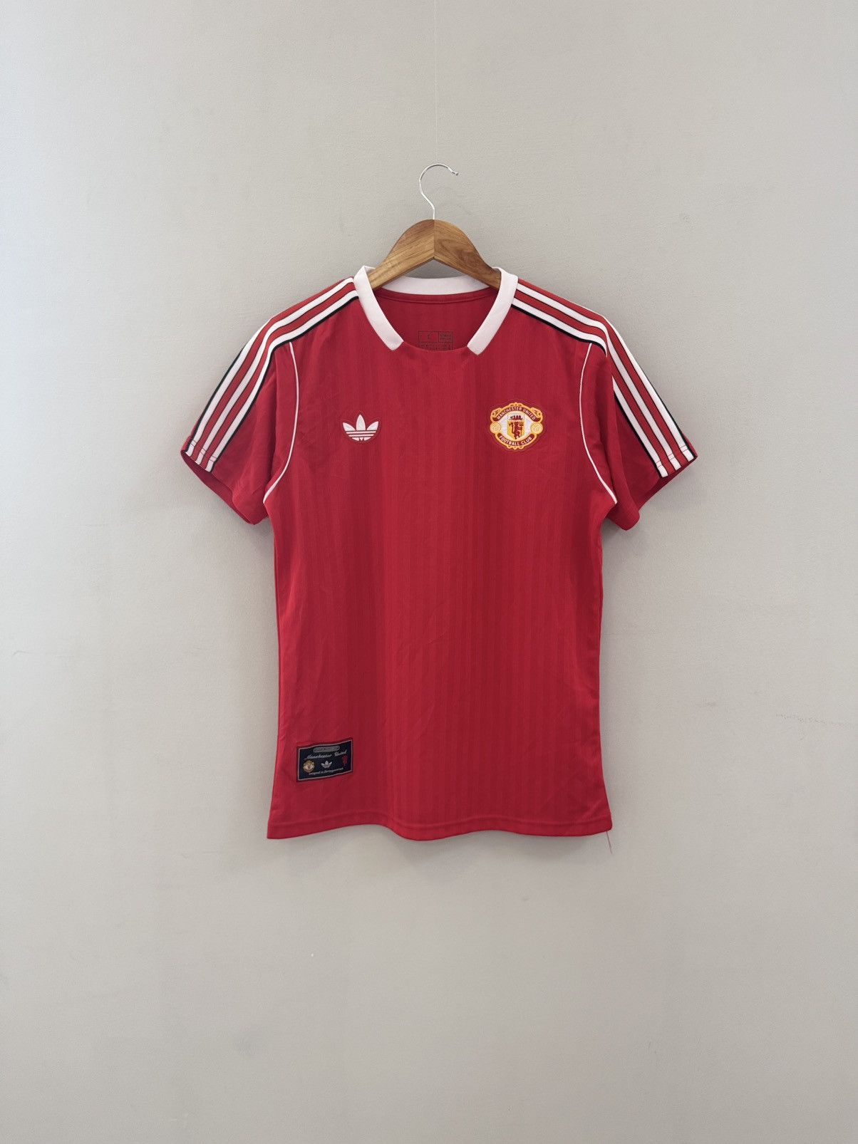 Adidas Manchester United Icon Jersey T-Shirt Size S Size US S / EU 44-46 / 1 - 1 Thumbnail