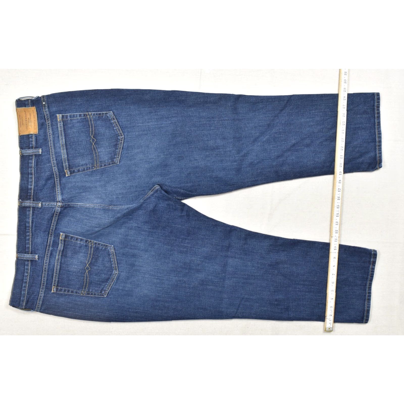 Lucky Brand Lucky Brand 410 Athletic Fit Jeans Men 48x30 Dark Wash Stretch Denim Straight 5-Pocket Regular Inseam 30 Color Blue Mens Size US 32 / EU 48 - 4 Thumbnail