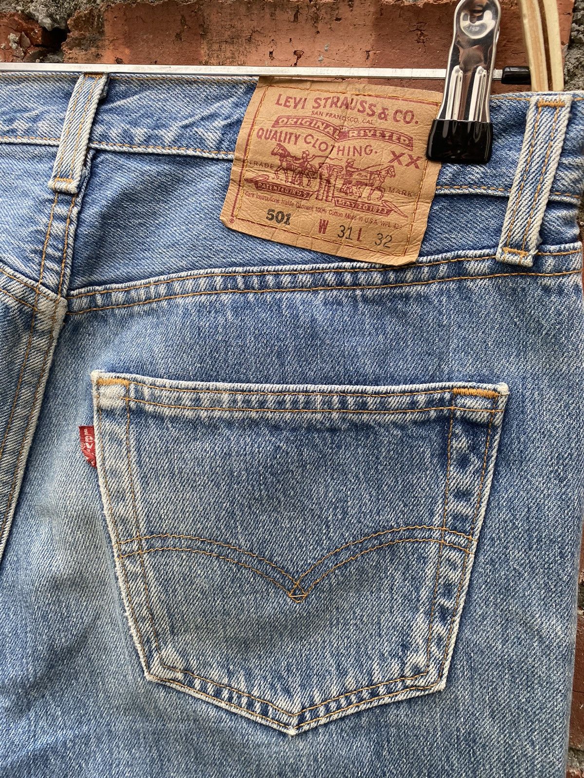 Levi's × Levi's Vintage Clothing × Vintage size 31x32 vintage levi's 501 90s made in USA Size US 31 - 6 Thumbnail