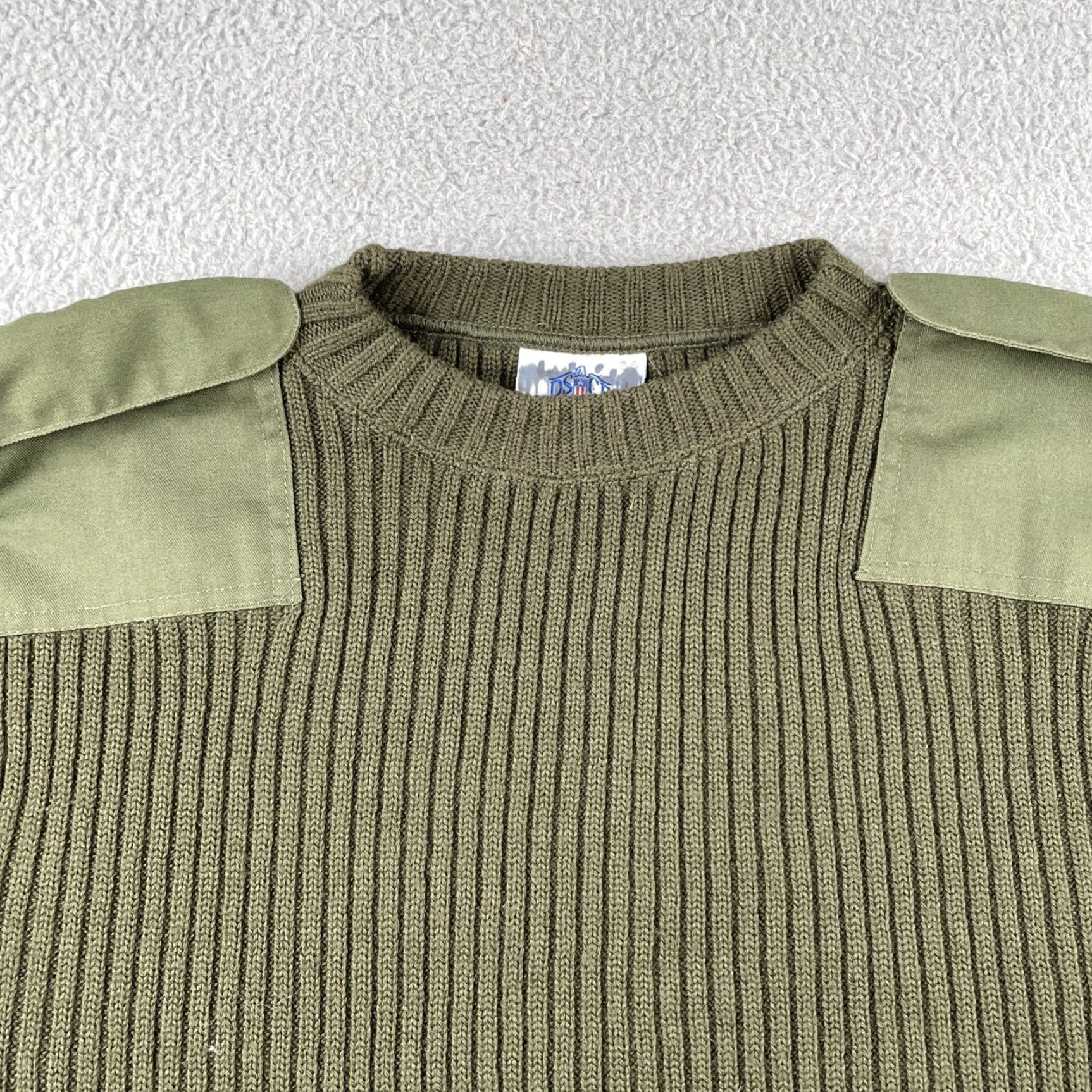 Vintage VINTAGE DSCP Valor Collection 100% Wool Sweater Size L USA Army Green Crew Neck Long Sleeve Pullover Mens Size US L / EU 52-54 / 3 - 2 Thumbnail