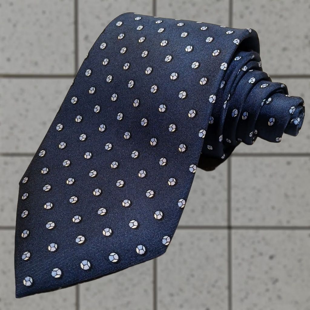 Michael Kors Michael Kors Tie Blue Silk Geometric Pattern 58" x 3" Men Adult Classic Pointed Tie Size ONE SIZE - 1 Thumbnail