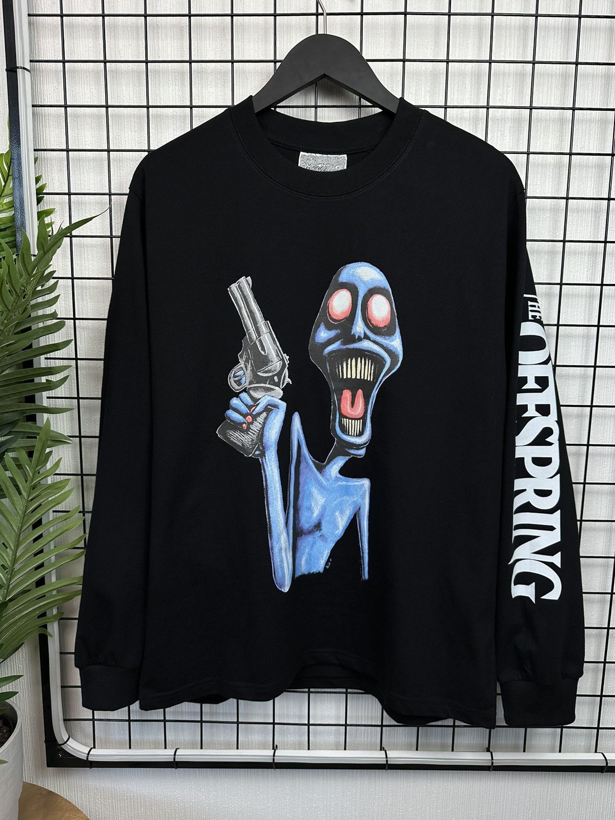 Band Tees The Offspring Alien Blue style Men Black L long sleeve shirt Size US L / EU 52-54 / 3 - 1 Thumbnail