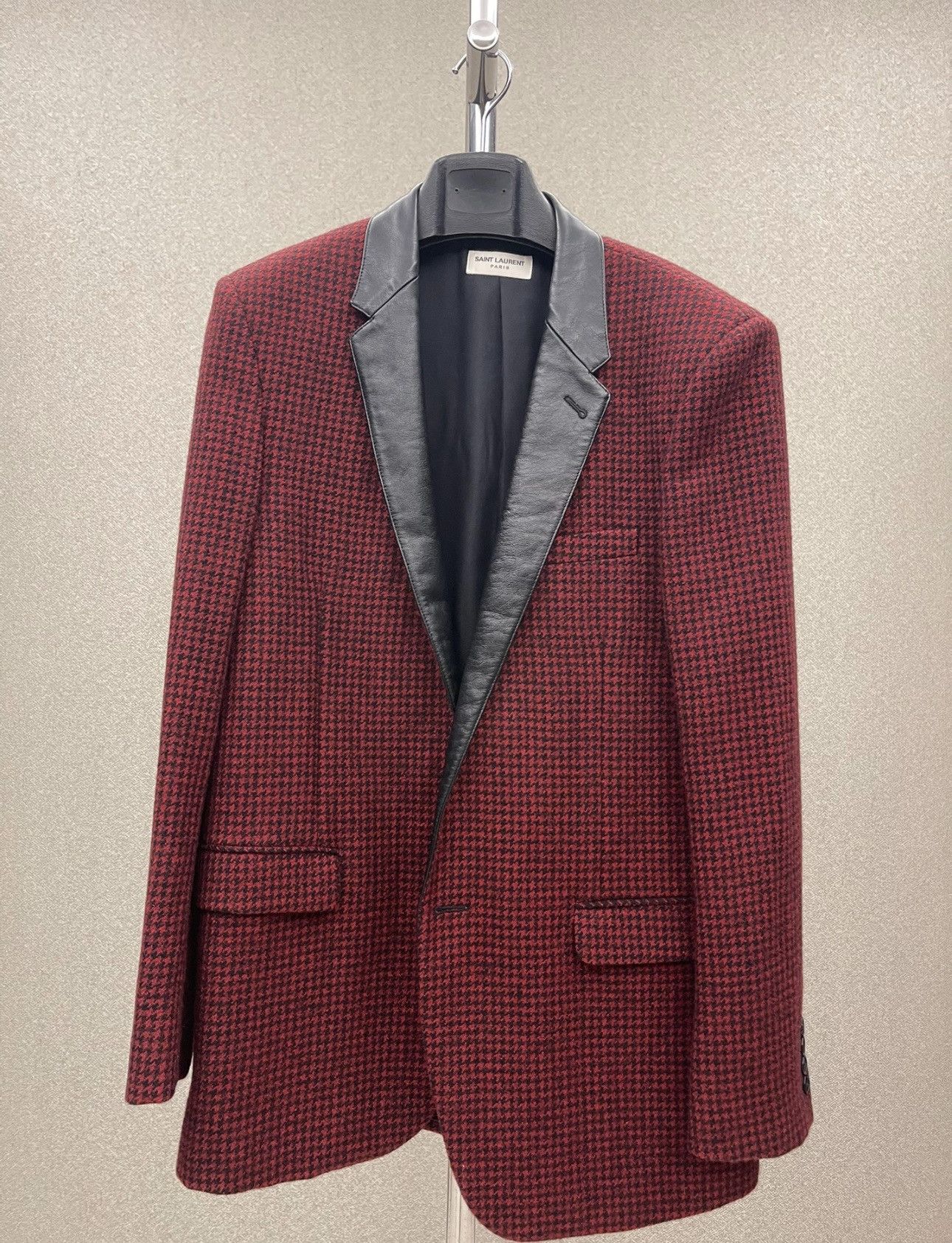 Saint Laurent Paris Saint Laurent red checkered blazer suits leather collar Size 48S - 1 Thumbnail