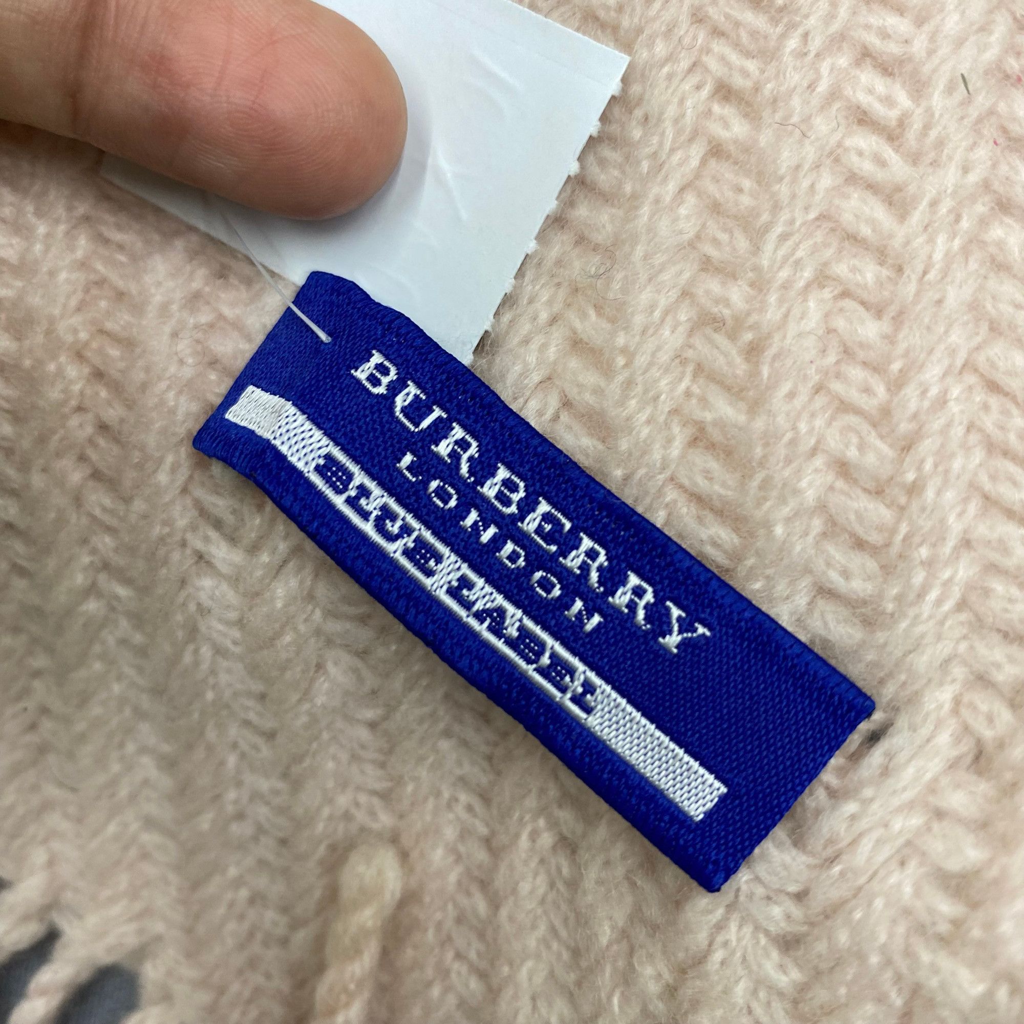 Burberry Vintage Burberry Scarf Muffler Wool Ribbed Knit Scarves Size ONE SIZE - 5 Thumbnail