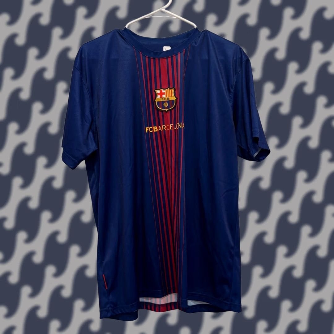 Vintage FC Barcelona Messi 10 Jersey Shirt Short Sleeve XL Blue Red Unicef Logo Striped Crew Neck Men Size US XL / EU 56 / 4 - 1 Thumbnail