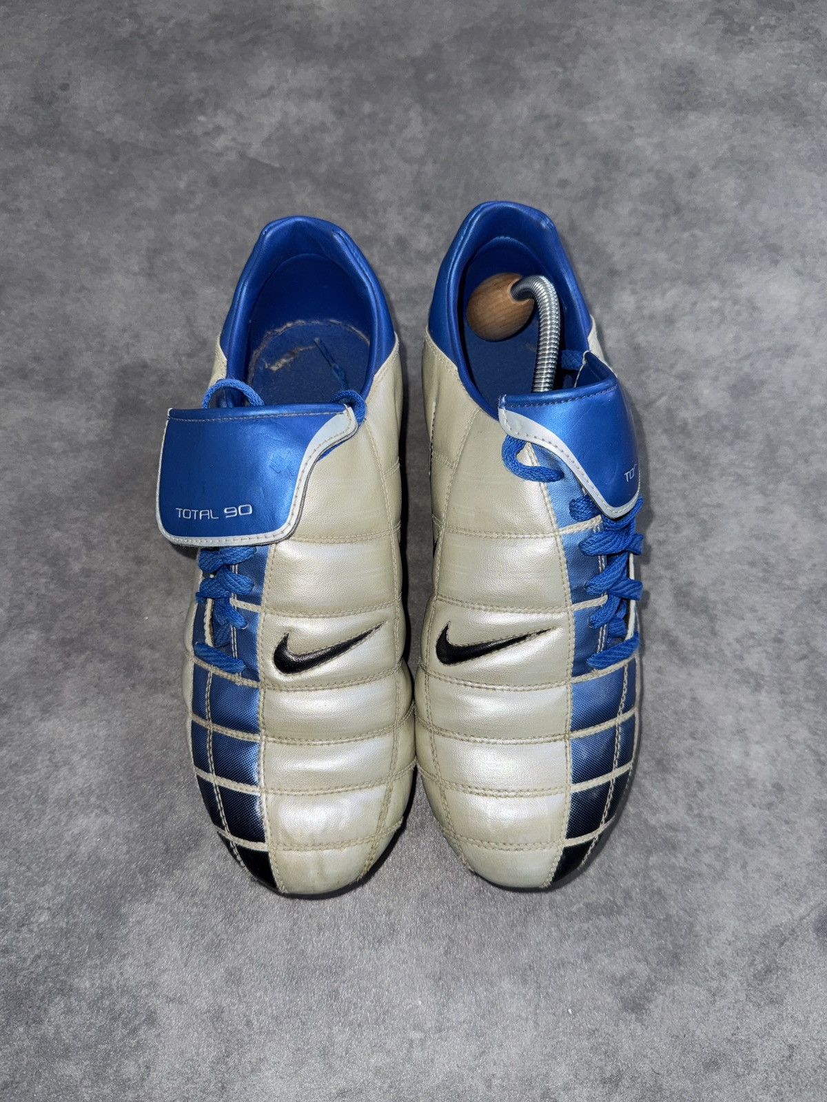 Nike Vintage real leather fooball soccer boots 2003 rare total 90 Size US 8.5 / EU 41-42 - 3 Thumbnail