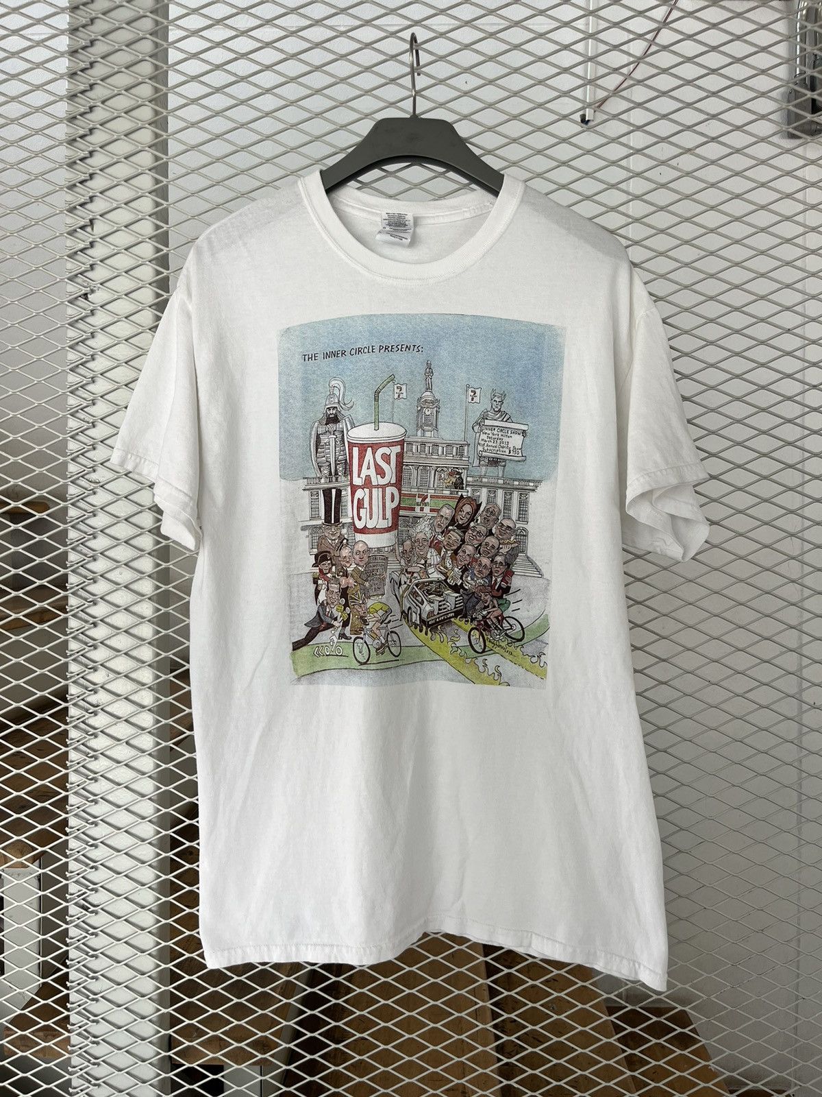 Vintage THE INNER CIRCLE Presents LAST GULP Artwork 2013’s T-shirt Size US L / EU 52-54 / 3 - 2 Thumbnail