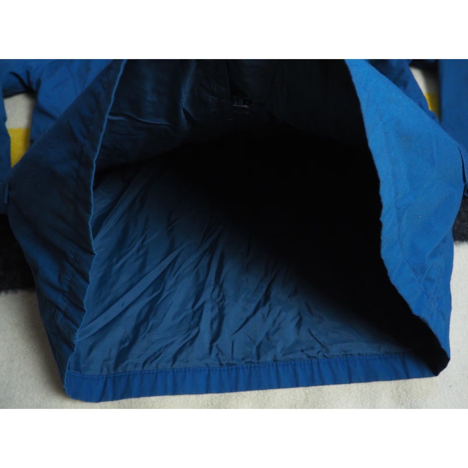 Vintage VTG 80s Woolrich Navy Blue Nylon Plaid Wool Lined Hooded Zip Jacket Coat Mens L Size US L / EU 52-54 / 3 - 7 Thumbnail