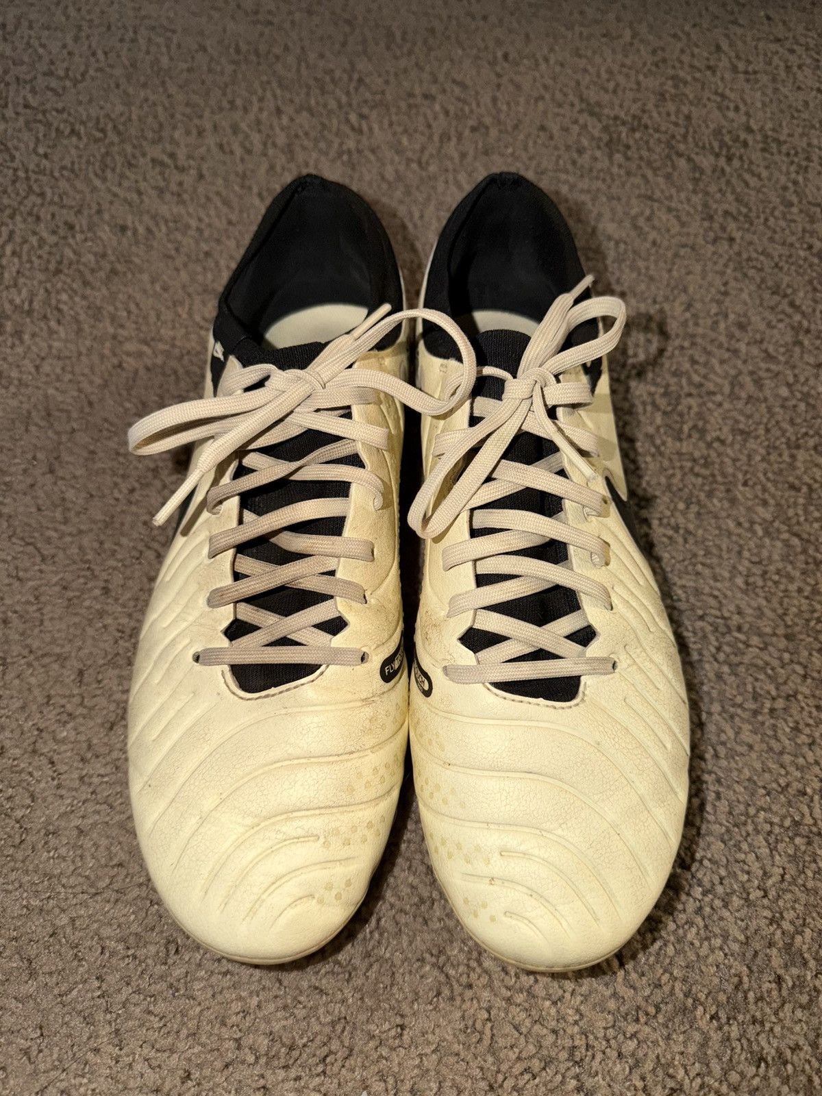 Nike Tiempo Legend Pro Size US 9 / EU 42 - 3 Thumbnail