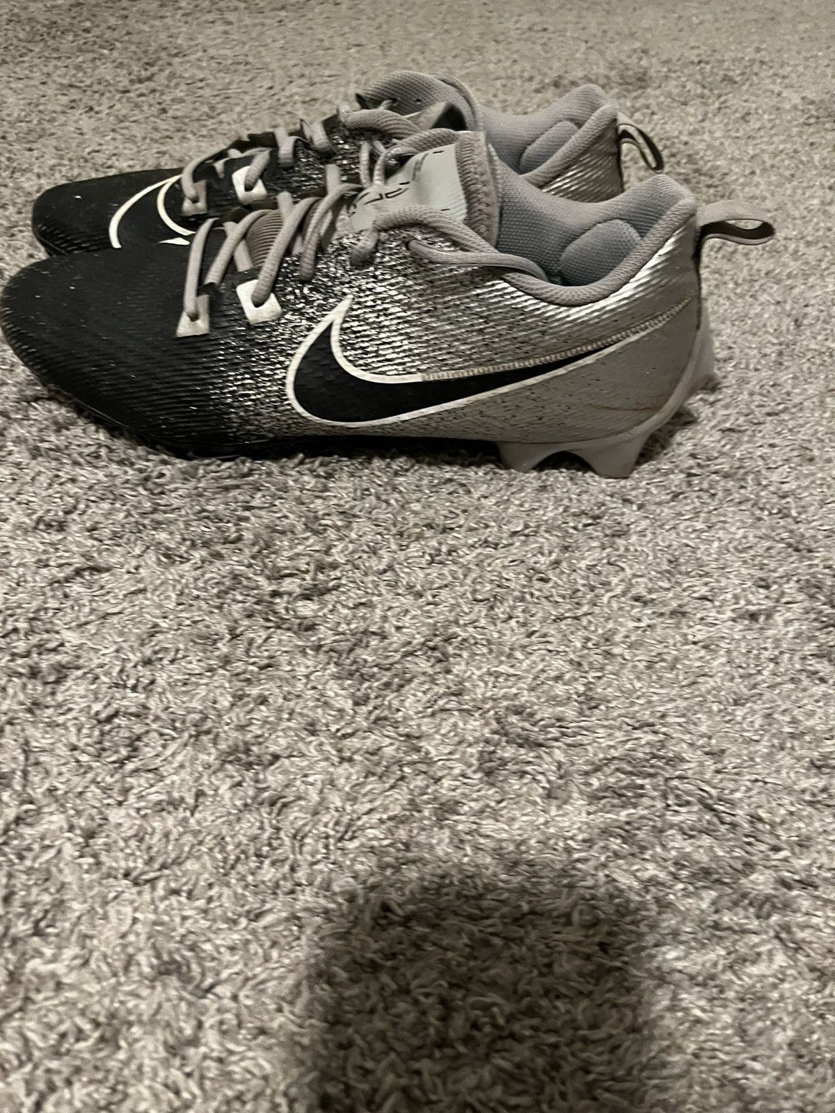 Nike Football/Soccer Cleats Size US 11.5 / EU 44-45 - 1 Thumbnail