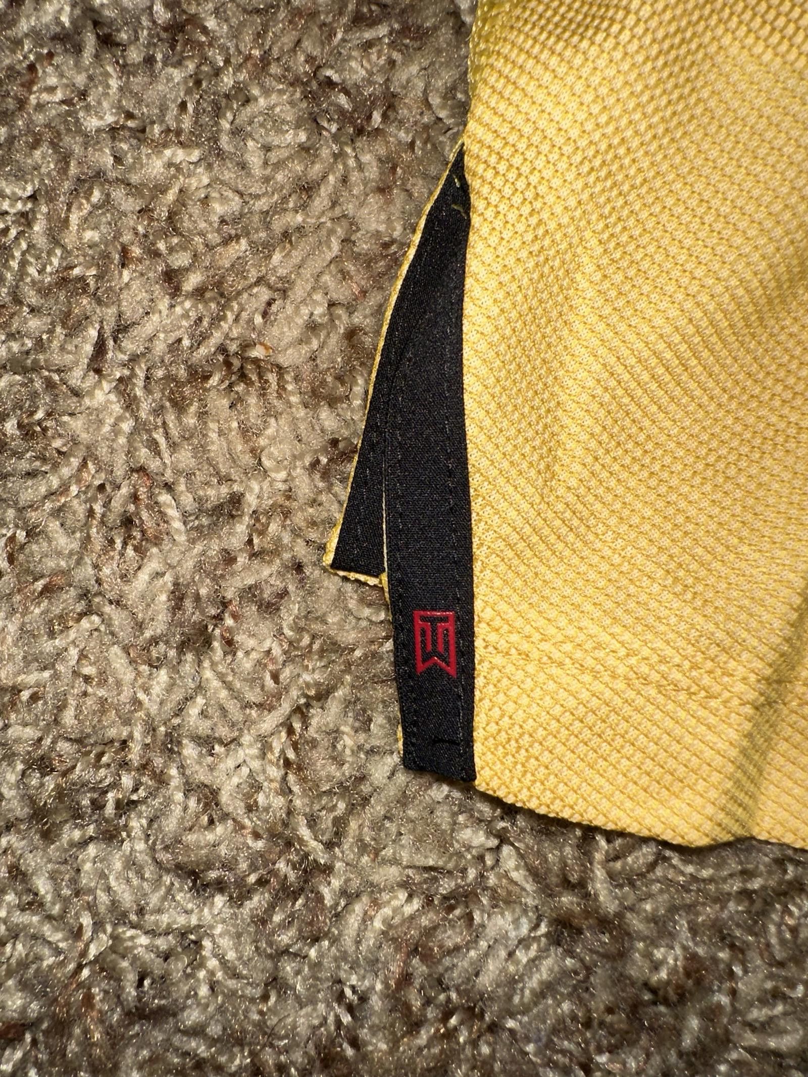 Nike Nike Men's Dri-FIT ADV Tiger Woods Golf Yellow Polo Size US L / EU 52-54 / 3 - 9 Thumbnail