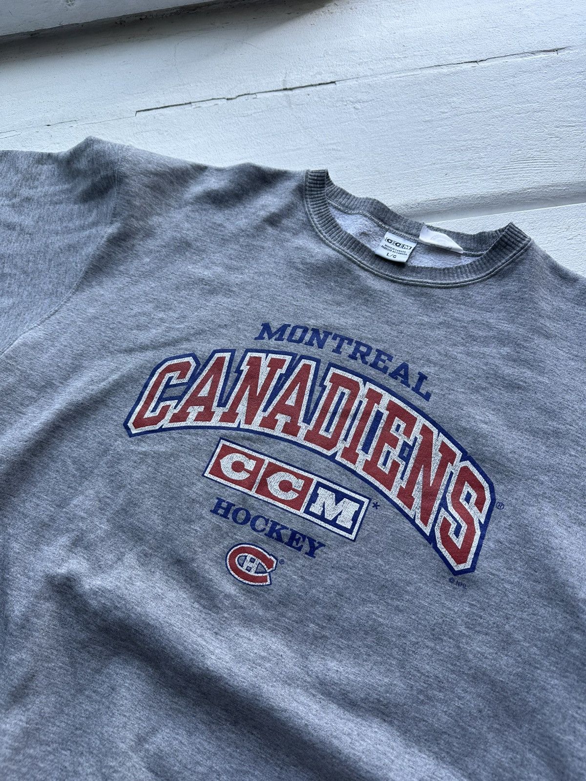 NHL 🚨VNTG 90s Montreal Canadiens Hockey SWEATSHIRT long sleeve Size US L / EU 52-54 / 3 - 5 Thumbnail