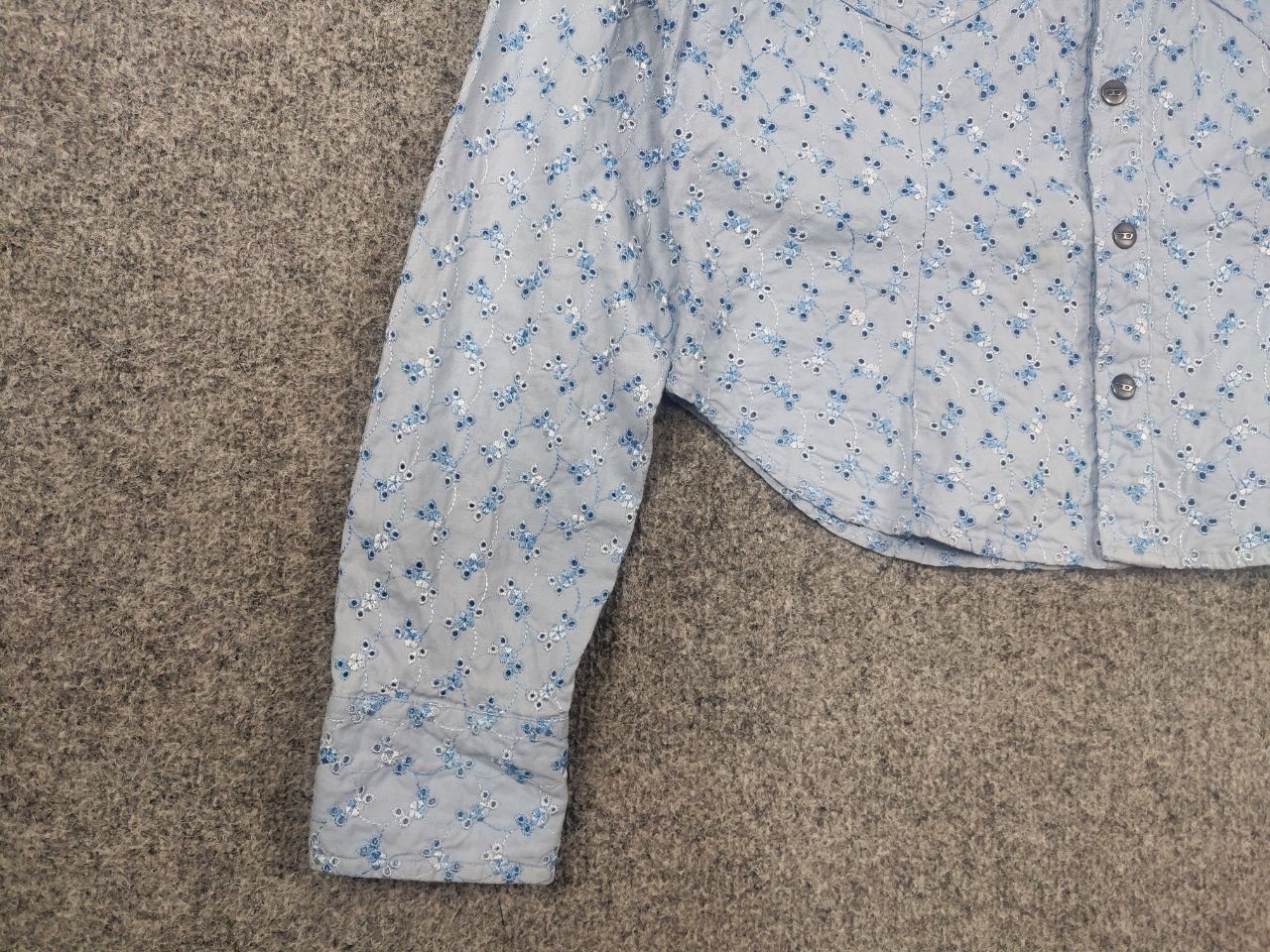 Diesel Vintage Diesel shirt Long sleeve embroidered flowers Y2k Size L / US 10 / IT 46 - 4 Thumbnail