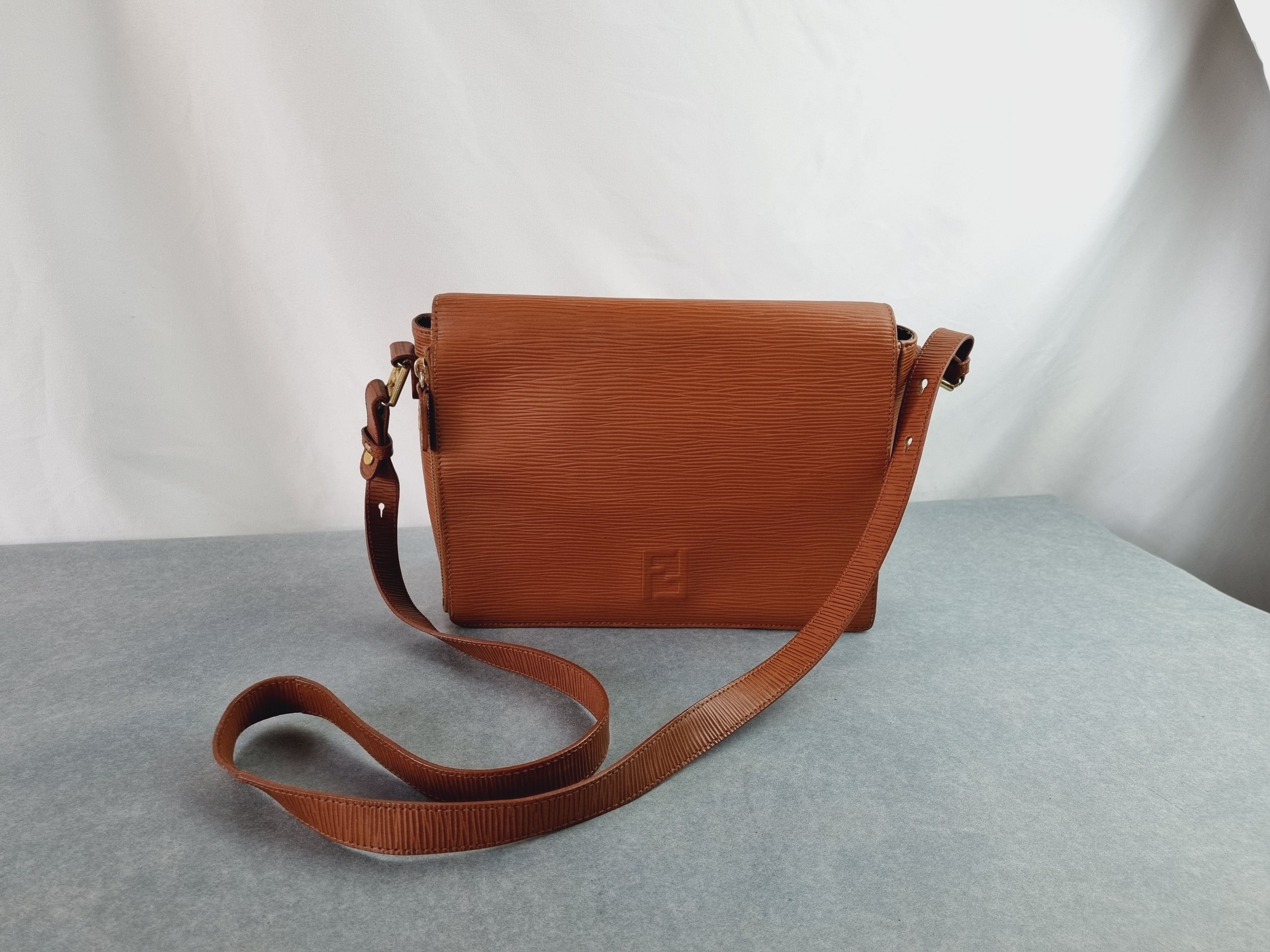 Fendi Vintage FENDI Brown Epi Leather Messenger Crossbody Bag Size ONE SIZE - 2 Thumbnail