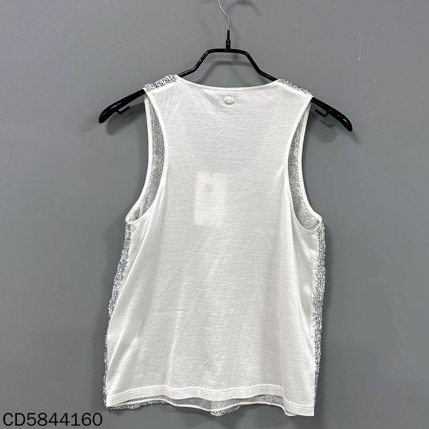 Chanel Chanel White Cutout Sleeveless Top Women's 34 Size XS / US 0-2 / IT 36-38 - 3 Thumbnail