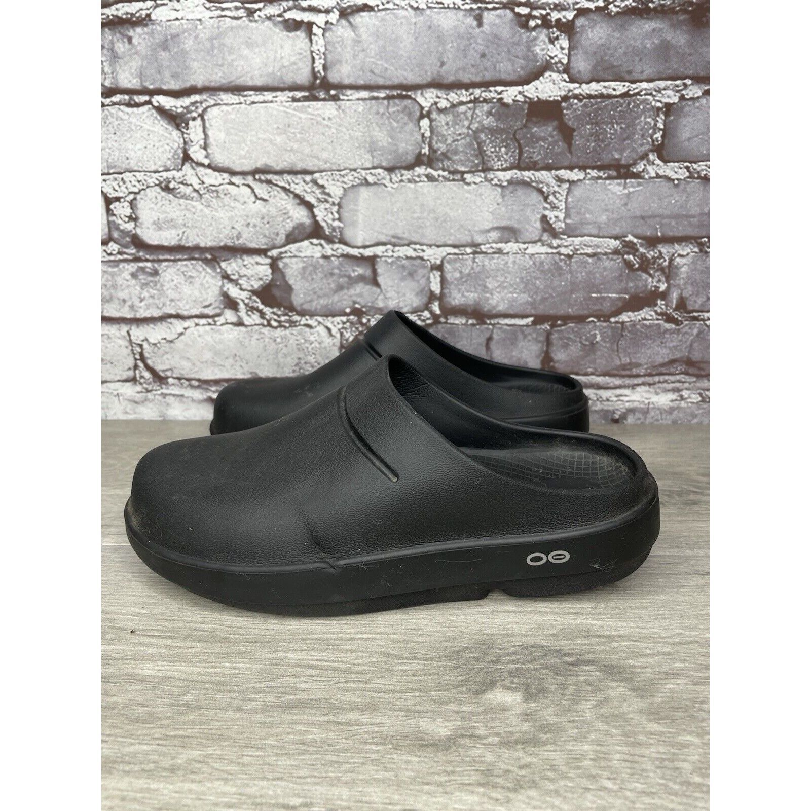 Other Oofos Oocloog Recovery Black Rubber Mules Slides Sandals Wom Size US 7 / IT 37 - 1 Thumbnail
