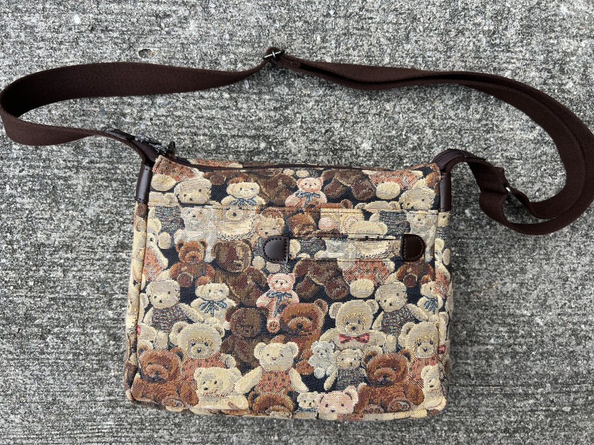 Japanese Brand Vintage Yamatoya Tokyo Ravi Ravi Jacquard Bears Sling Bag Size ONE SIZE - 13 Thumbnail