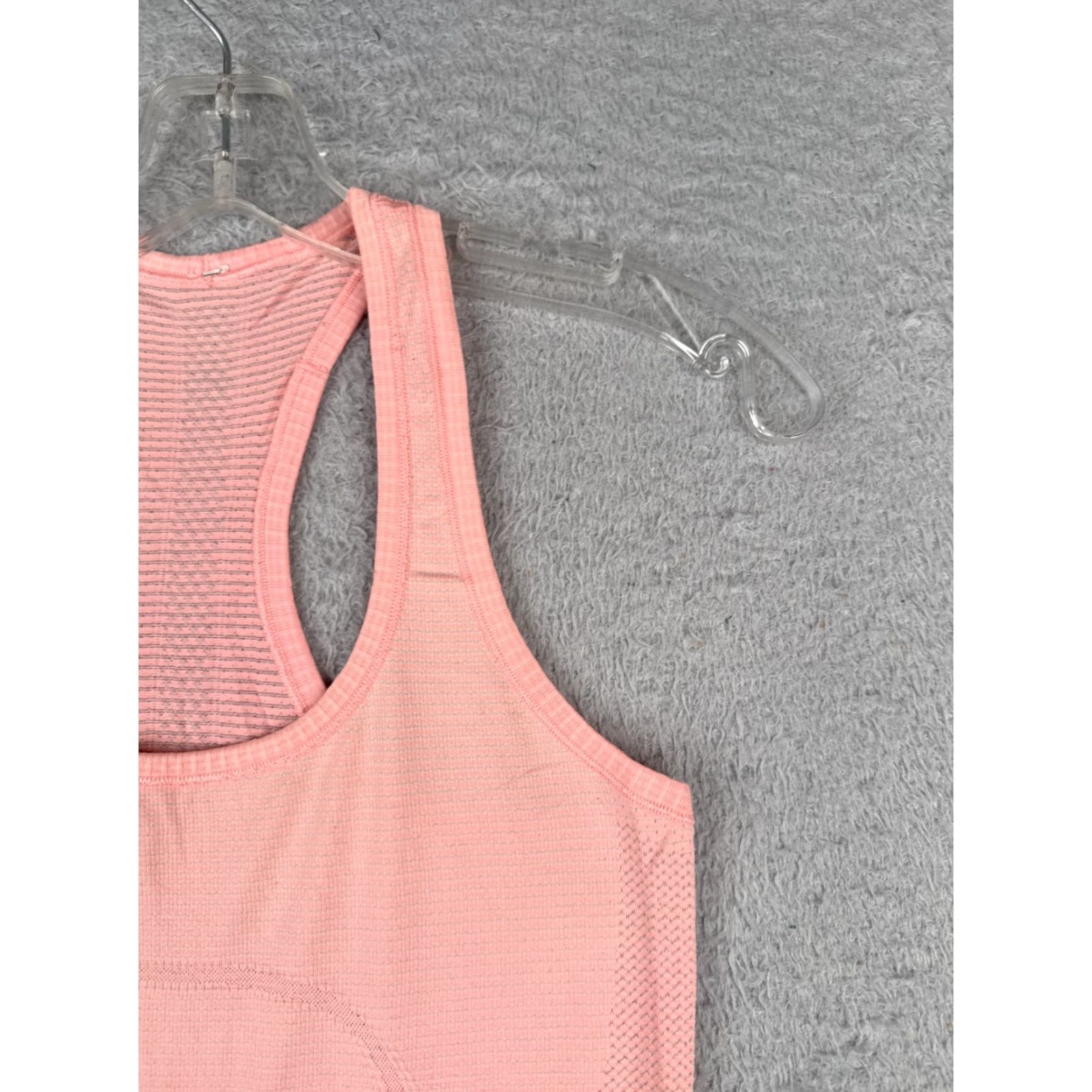 Lululemon Lululemon Shirt Women 6 Pink Swiftly Tech Running Gym Scoop Neck READ Size M / US 6-8 / IT 42-44 - 2 Thumbnail