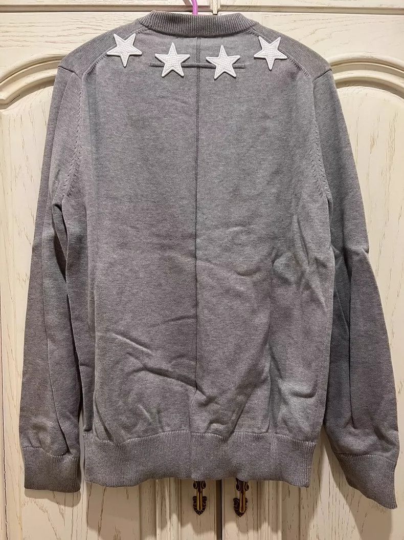 Givenchy Givenchy Star Pattern Knit Sweater M Size Size US M / EU 48-50 / 2 - 4 Thumbnail
