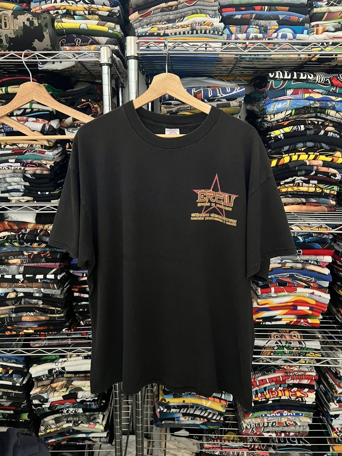 Guns N' Roses 2002 GNR Crew Chinese Democracy World Tour Band Tee Size US XL / EU 56 / 4 - 1 Thumbnail