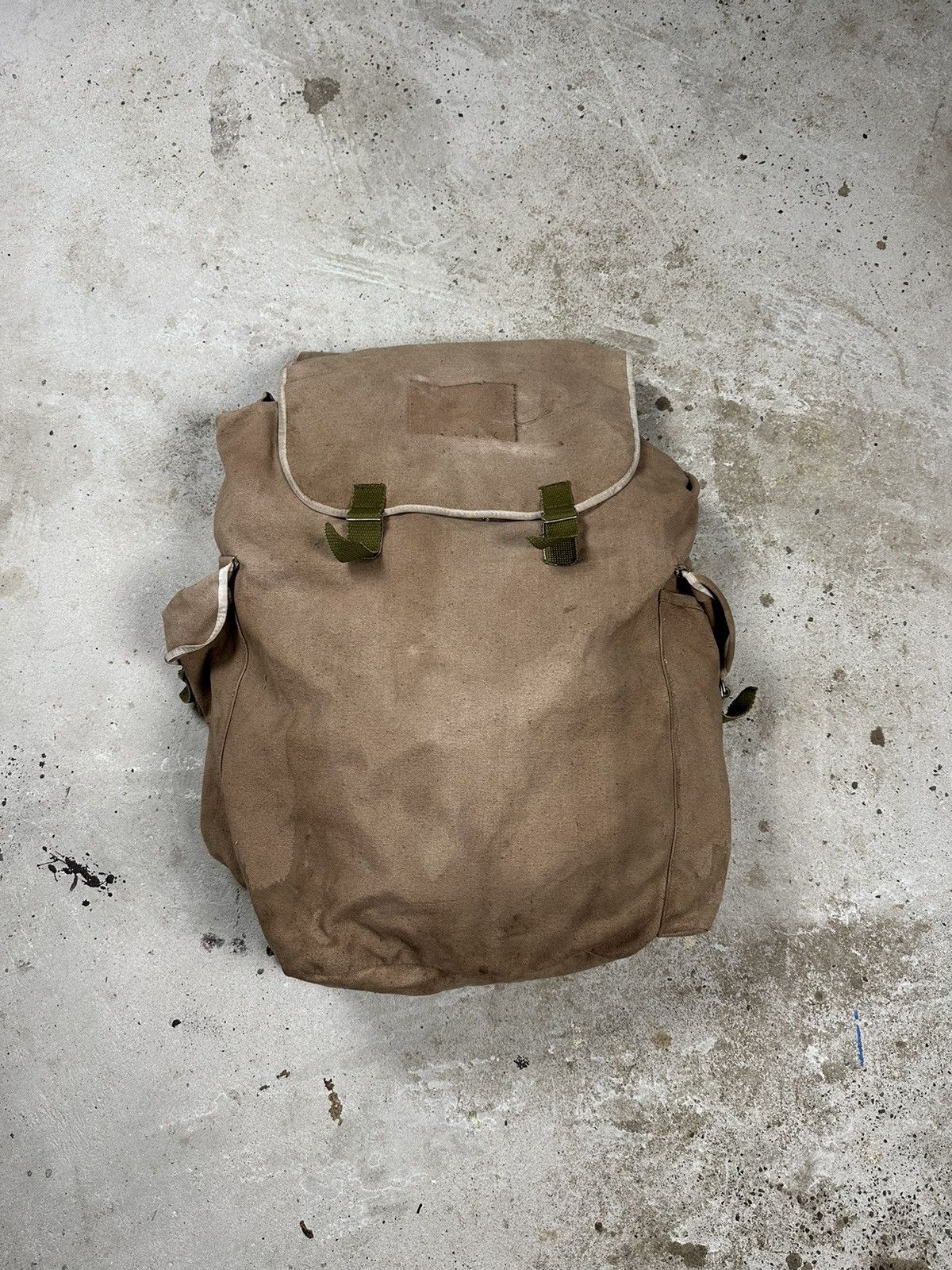 Other Vintage 90s Military Huge Backpack Bag Distressed Size ONE SIZE - 1 Thumbnail