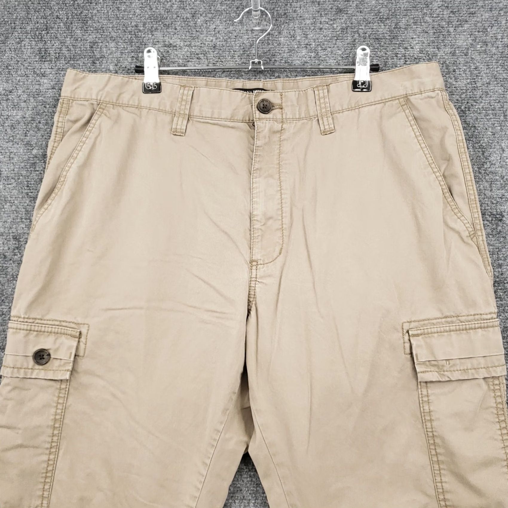 Banana Republic Banana Republic Pants Mens Cargo Utility Beige Straight Leg Flat Front 36x30 Size US 36 / EU 52 - 3 Thumbnail