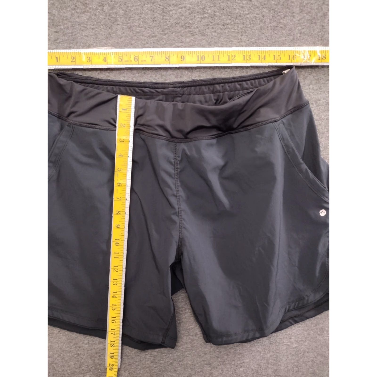 Vintage Willit Running Athletic Shorts Women's 14 Black Short/Bottoms Athletic 14 Womens Black Pockets Fitness Running Shorts Size 36" / US 14 / IT 50 - 4 Thumbnail