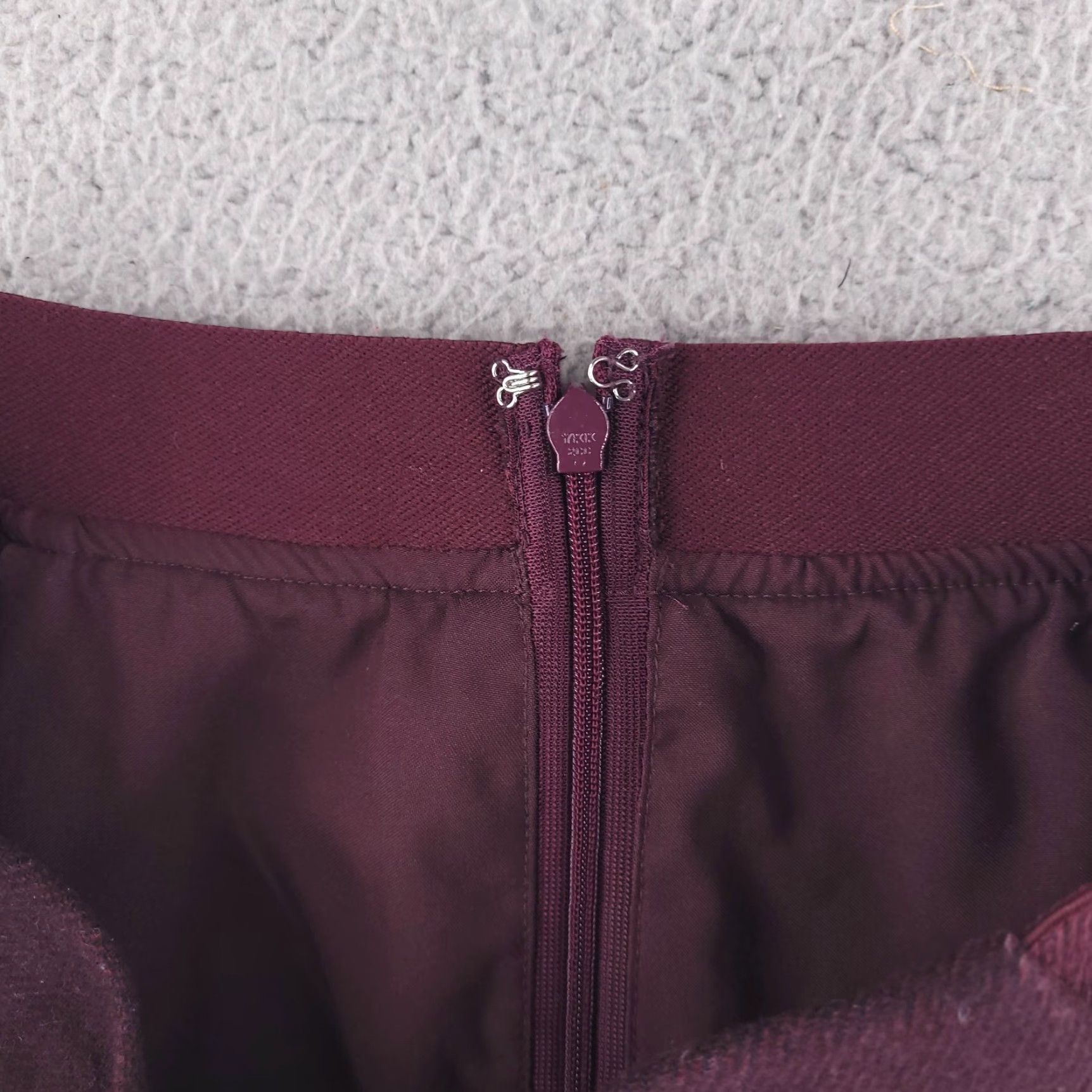 Talbots Uniqlo Skirt Womens Small Purple Wool Blend Pencil Knee Size 28" / US 6 / IT 42 - 3 Thumbnail