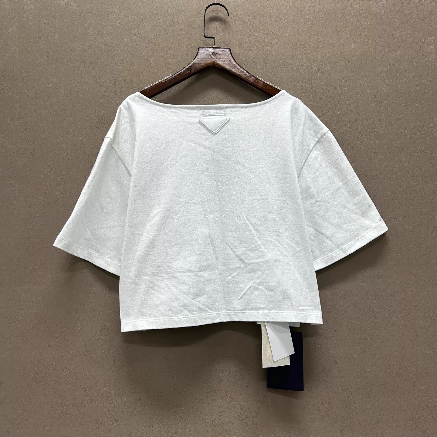 Prada Prada white chest embossed logo short sleeve S NWT Size S / US 4 / IT 40 - 2 Thumbnail