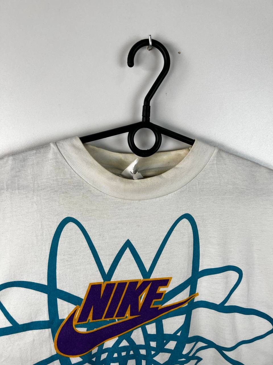 Nike × Vintage Nike International 90s streetwear vintage t-shirts size L Size US L / EU 52-54 / 3 - 4 Thumbnail