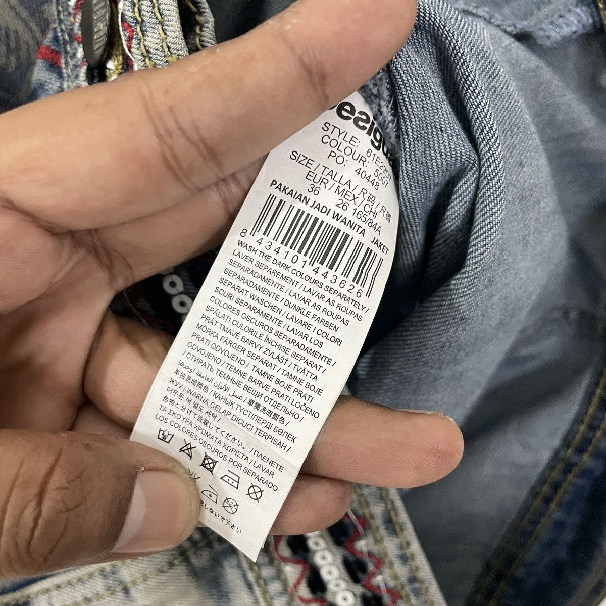 Desigual Vintage Desigual Art Motive Distressed Denim Jacket Size L / US 10 / IT 46 - 6 Thumbnail