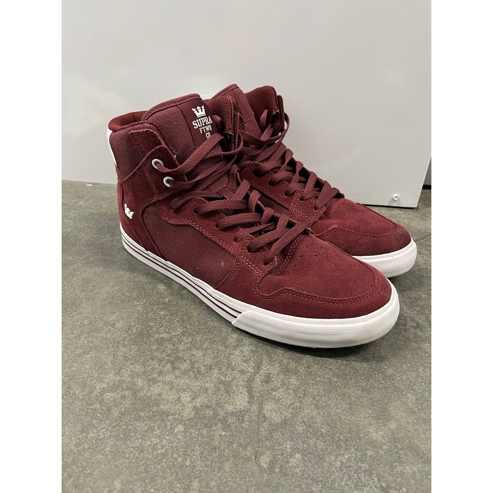 Supra Supra Men's Vaider Skate wine red shoe High Top 2023 size 11 Size US 11 / EU 44 - 1 Thumbnail