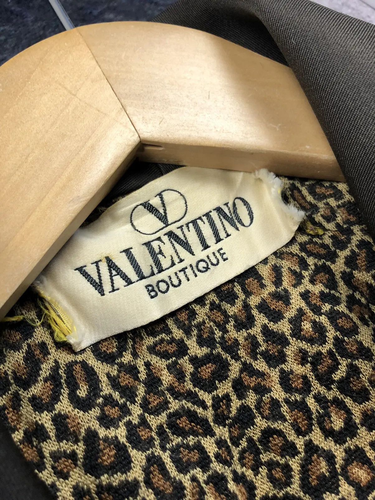Valentino VALENTINO Luxury Vintage Boutique Leopard Blazer Size L / US 10 / IT 46 - 5 Thumbnail
